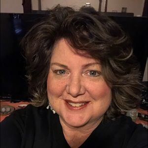 Meet your Posher, Sharon
